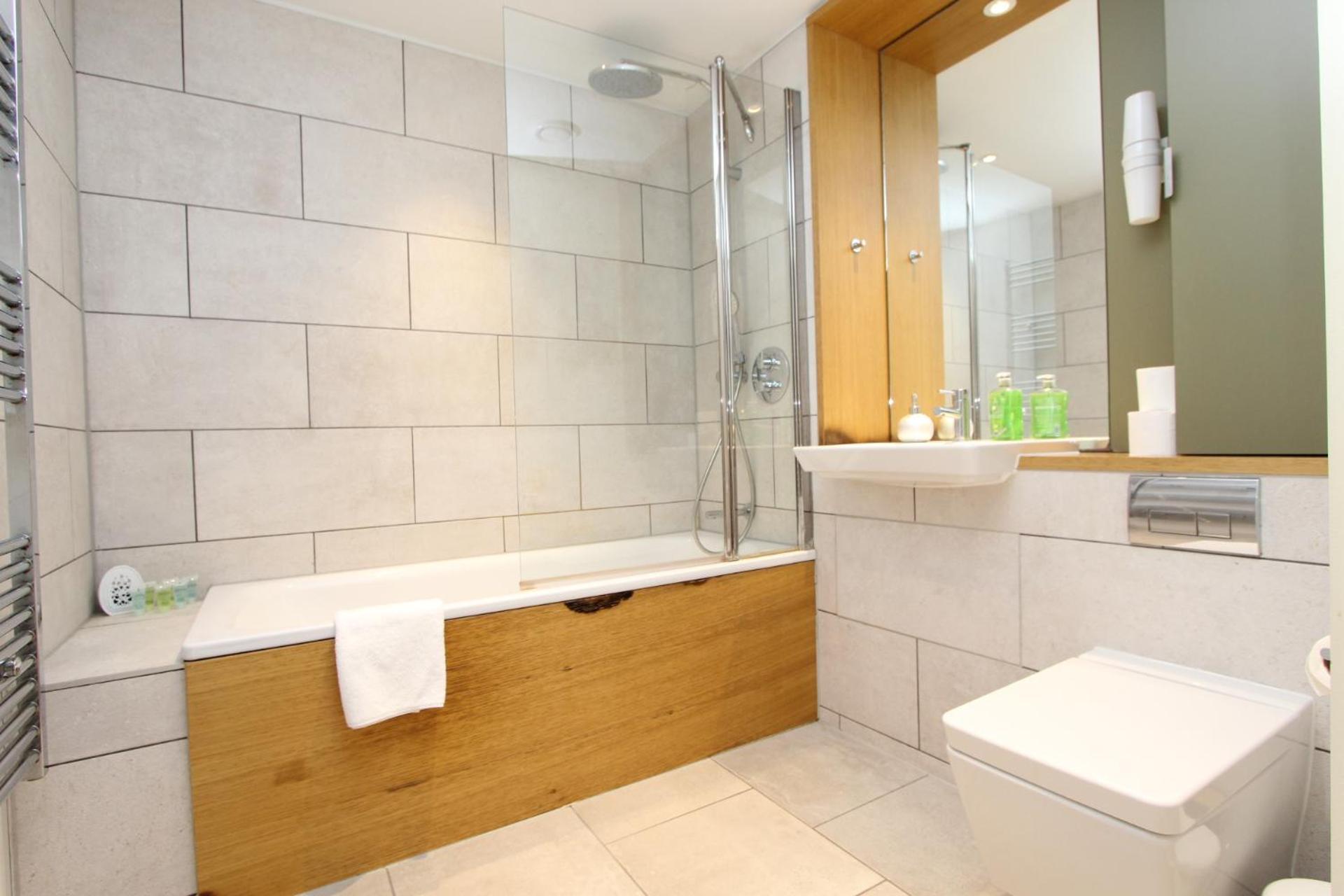 Spacious & Modern 1 Bedroom Close To Station In E16 London Exterior foto